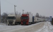 lorries-at-border
