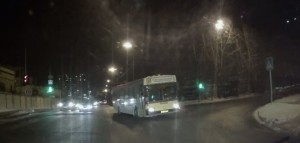 autobusas-slysta-sonu-54d21ce188b00